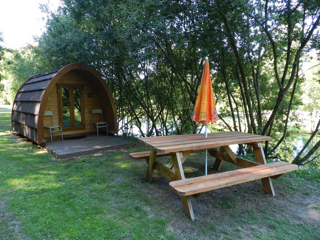 B&B Le Danica Dordives Exteriör bild