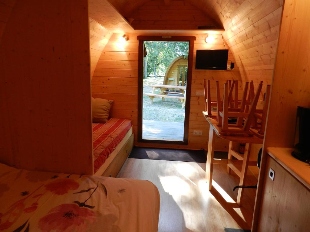 B&B Le Danica Dordives Exteriör bild