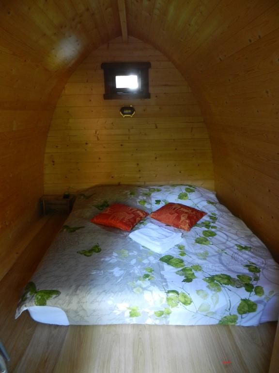B&B Le Danica Dordives Exteriör bild